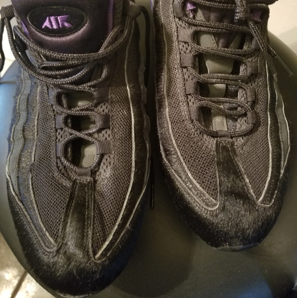 Nike Men Air Max 95 Black and Purple - Picture 3 of 6